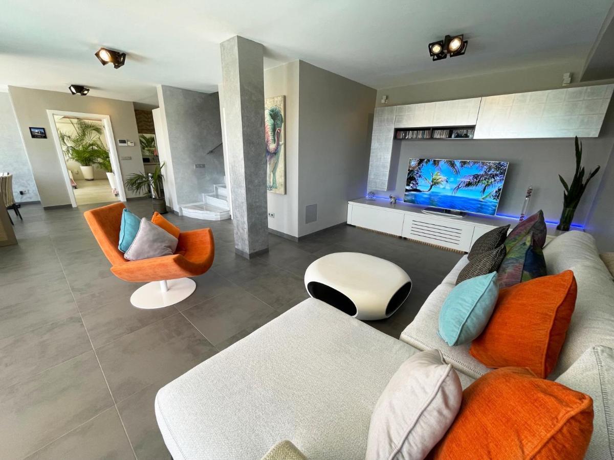 Luxury Villa Morelli With Seaview & Heated Pool Maspalomas  Kültér fotó